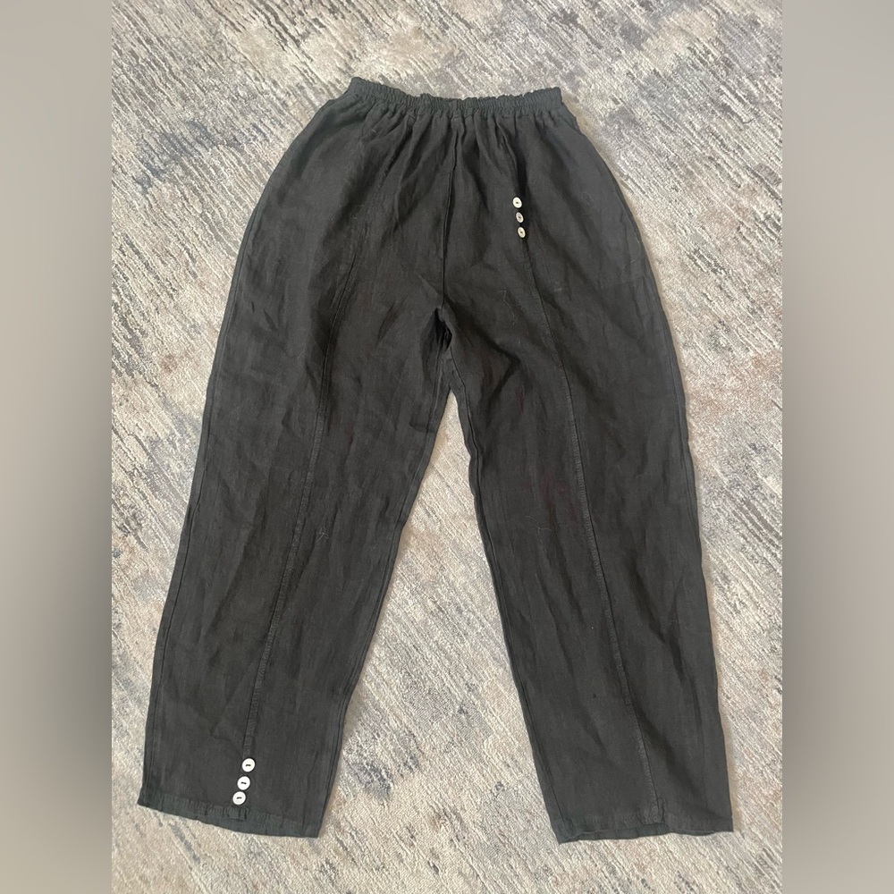 Suzy D Black Linen Pants w/ Button Accents Elastic Waist- EUC